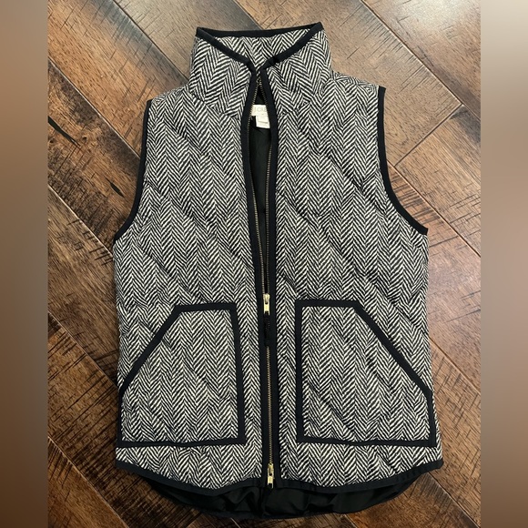 J Crew Factory Herringbone Vest - Picture 2 of 3